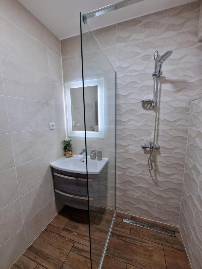 Roing S Appartement Stanici